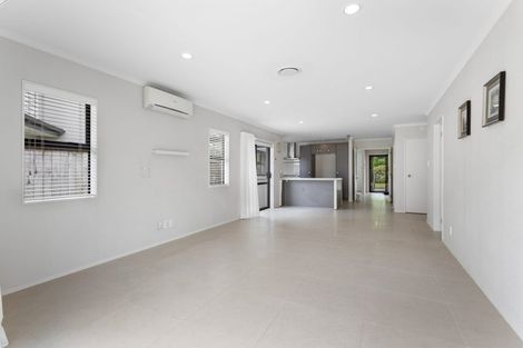 Photo of property in 28 Riviera Drive, Flat Bush, Auckland, 2019