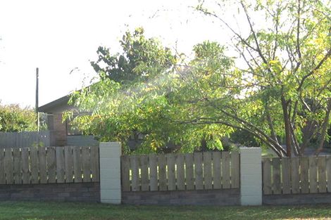 Photo of property in 1/56 Glen Road, Ranui, Auckland, 0612