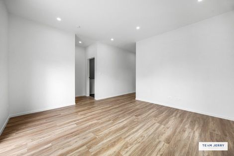 Photo of property in 38 Stableford Crescent, Opaheke, 2113