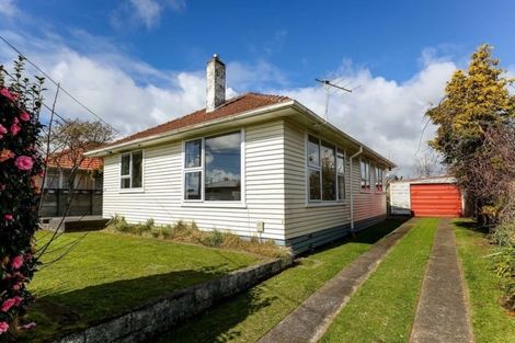 Photo of property in 6 Union Street, Merrilands, New Plymouth, 4312