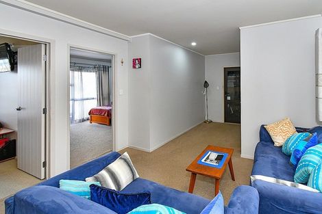 Photo of property in 9 Ambedkar Way, Pukekohe, 2120