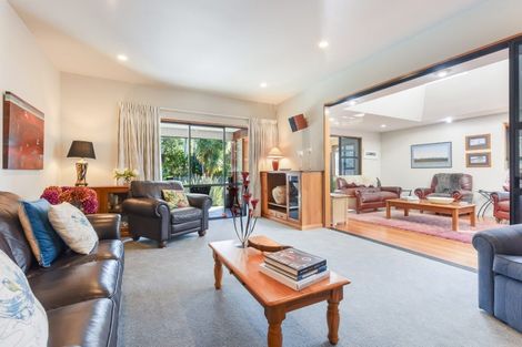 Photo of property in 5 Milton Terrace, Picton, 7220