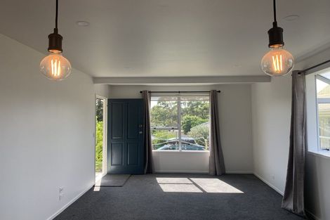 Photo of property in 5 Rapaki Place, Te Atatu Peninsula, Auckland, 0610