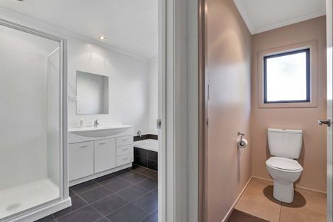 Photo of property in 40 Montague Grove, Stratford, 4332