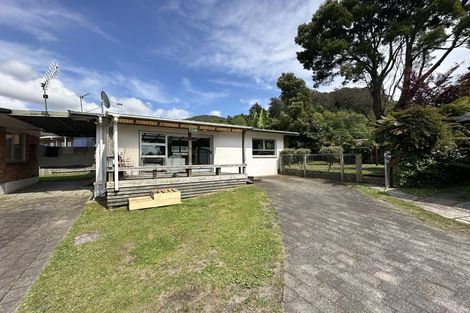 Photo of property in 61 Fairview Road, Western Heights, Rotorua, 3015
