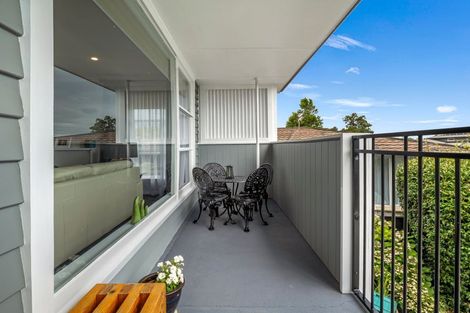 Photo of property in 5 Wigan Place, Hokowhitu, Palmerston North, 4410