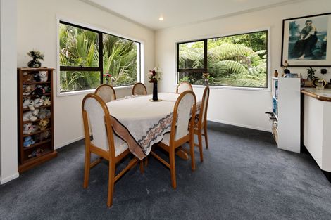 Photo of property in 317 Huia Road, Titirangi, Auckland, 0604