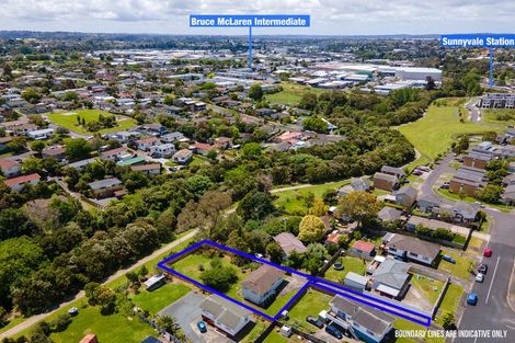 Photo of property in 106 Borich Road, Sunnyvale, Auckland, 0612