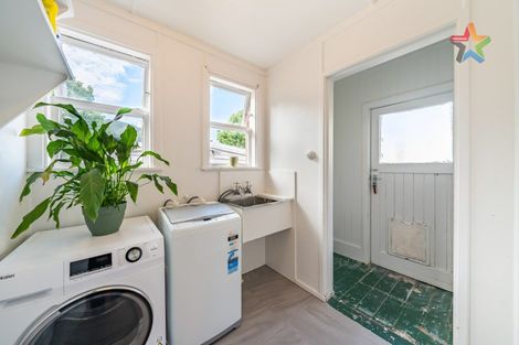 Photo of property in 55 Shearer Crescent, Naenae, Lower Hutt, 5011