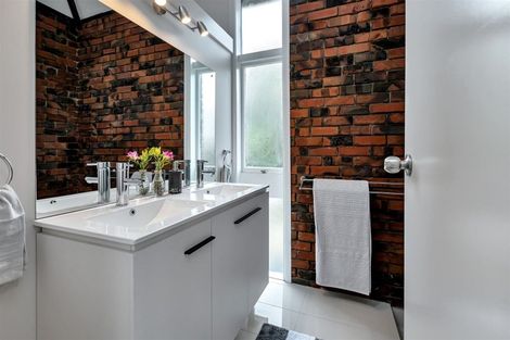 Photo of property in 17 Kowhai Park Road, Maunu, Whangarei, 0110