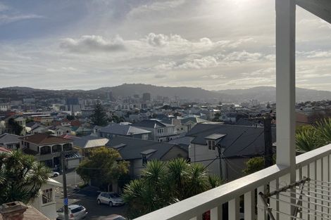 Photo of property in 55 Scarborough Terrace, Mount Victoria, Wellington, 6011