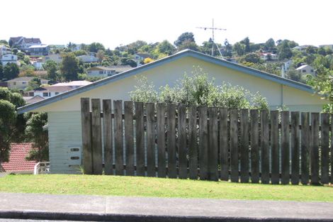 Photo of property in 43 Nor'east Drive, Northcross, Auckland, 0632