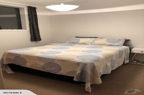 Photo of property in 1/35 Moore Street, Hillcrest, Auckland, 0627