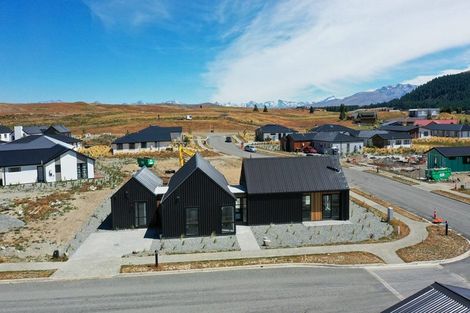 Photo of property in 2 Jimmys Lane, Lake Tekapo, 7999