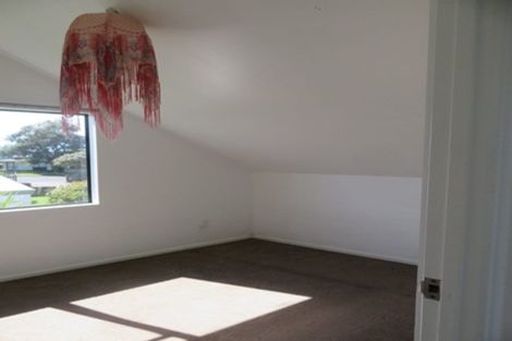 Photo of property in 26 Barneys Farm Road, Clendon Park, Auckland, 2103