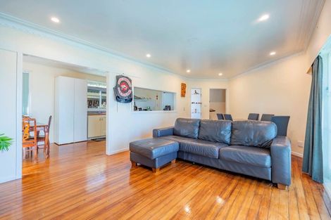 Photo of property in 438 Don Buck Road, Massey, Auckland, 0614