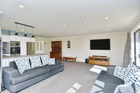 Photo of property in 17 Mounter Avenue, Northwood, Christchurch, 8051