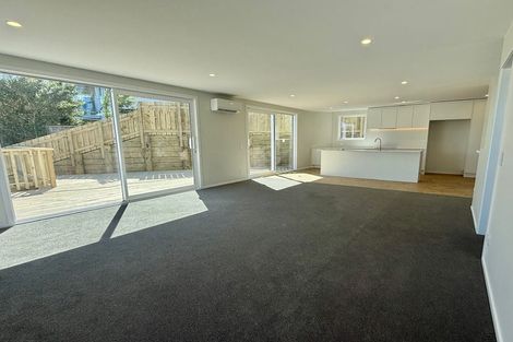 Photo of property in 23 Mana View Road, Paremata, Porirua, 5026