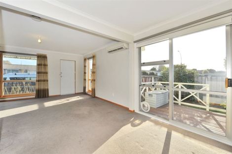 Photo of property in 28 Belfield Street, Dallington, Christchurch, 8061