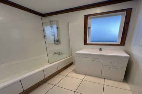 Photo of property in 368 South Road, Omata, New Plymouth, 4374