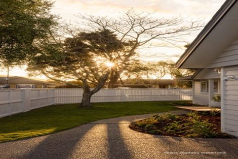 Photo of property in 1 Appaloosa Place, Papamoa Beach, Papamoa, 3118