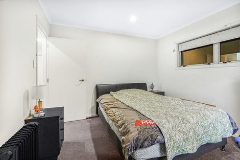 Photo of property in 4/50 Banbury Crescent, Fairfield, Hamilton, 3214
