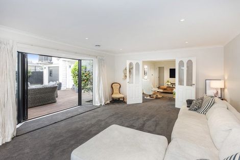 Photo of property in 84 Regency Crescent, Redwood, Christchurch, 8051