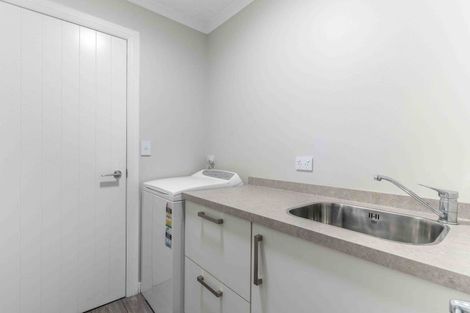 Photo of property in 78 Great North Road, Winton, 9720