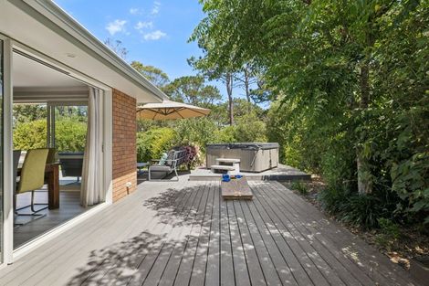 Photo of property in 70 Pohutukawa Parade, Riverhead, 0820