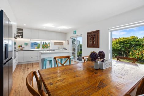 Photo of property in 142 Ngatai Road, Otumoetai, Tauranga, 3110