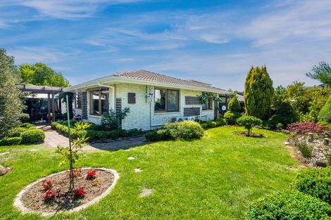 Photo of property in 2/52 Lochee Road, Upper Riccarton, Christchurch, 8041