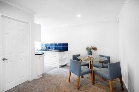 Photo of property in 10 Hornbill Drive, Fairview Heights, Auckland, 0632