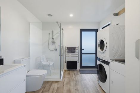 Photo of property in 10 Randolph Street, Woolston, Christchurch, 8062