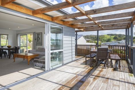 Photo of property in 21 Molesworth Drive, Mangawhai, 0505