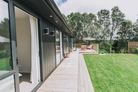 Photo of property in 16b Russell Drive, Oakura, 4314