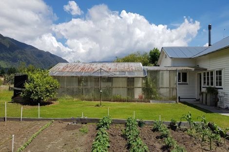 Photo of property in 1773a Whataroa Highway, Whataroa, 7886