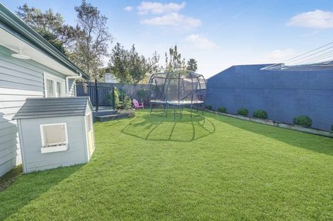 Photo of property in 14 Manapouri Place, Glenview, Hamilton, 3206