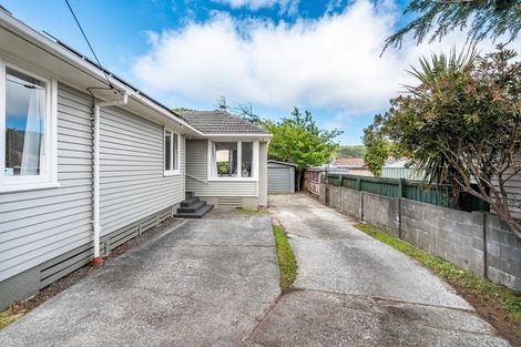 Photo of property in 95 Wise Street, Wainuiomata, Lower Hutt, 5014