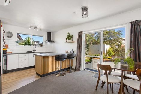 Photo of property in 484 Mairehau Road, Parklands, Christchurch, 8083