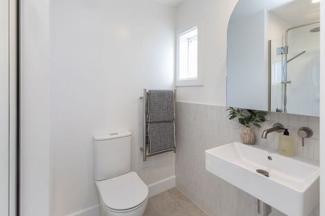 Photo of property in 142 North Avon Road, Richmond, Christchurch, 8013