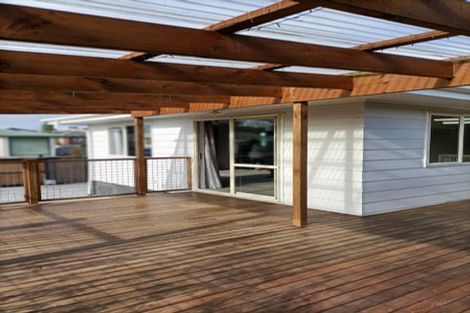 Photo of property in 5 Josie Lane, Manurewa, Auckland, 2102