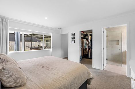 Photo of property in 31 Freedom Drive, Kelvin Grove, Palmerston North, 4414