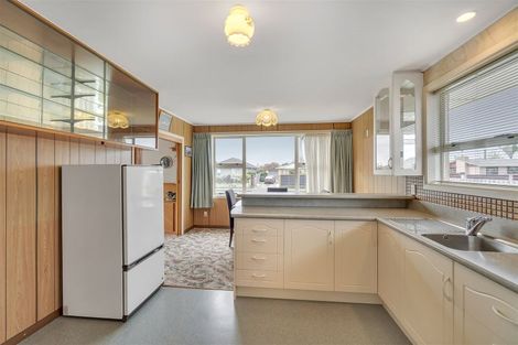 Photo of property in 61 Boston Avenue, Hornby, Christchurch, 8042