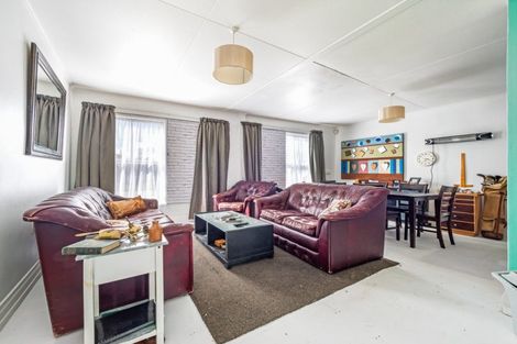Photo of property in 92 Vogel Street, Woodville, 4920