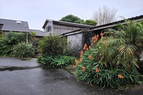 Photo of property in 24 Arden Place, Oakura, 4314