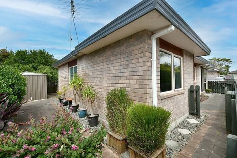 Photo of property in 2/11 Milton Road, Orewa, 0931