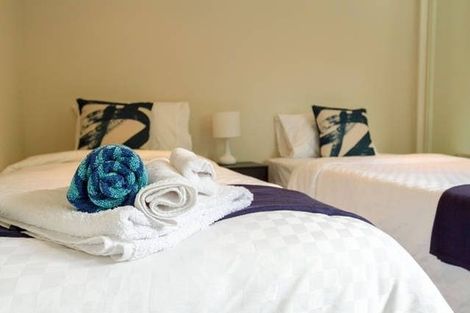 Photo of property in 24a Korotaha Terrace, Rothesay Bay, Auckland, 0630