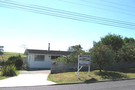 Photo of property in 13 Manuwai Road, Torbay, Auckland, 0630