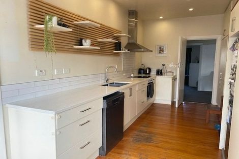 Photo of property in 94 Mays Road, St Albans, Christchurch, 8052