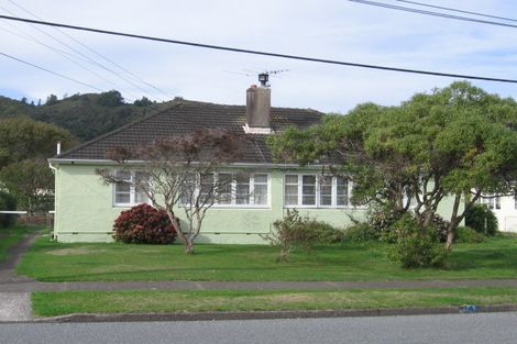 Photo of property in 2 Hunter Street, Taita, Lower Hutt, 5011